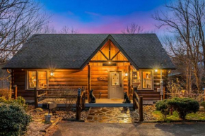 A Wolf's Den Gatlinburg
